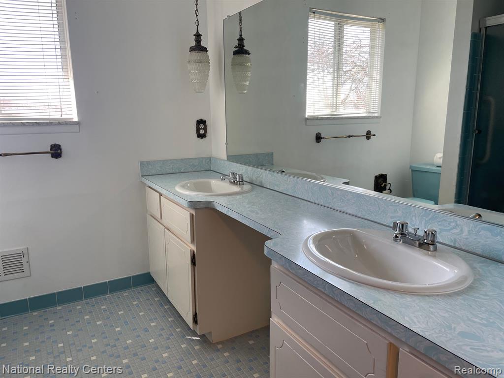 52545 BELLE VERNON, Shelby Twp, MI 48316 — Photo 27