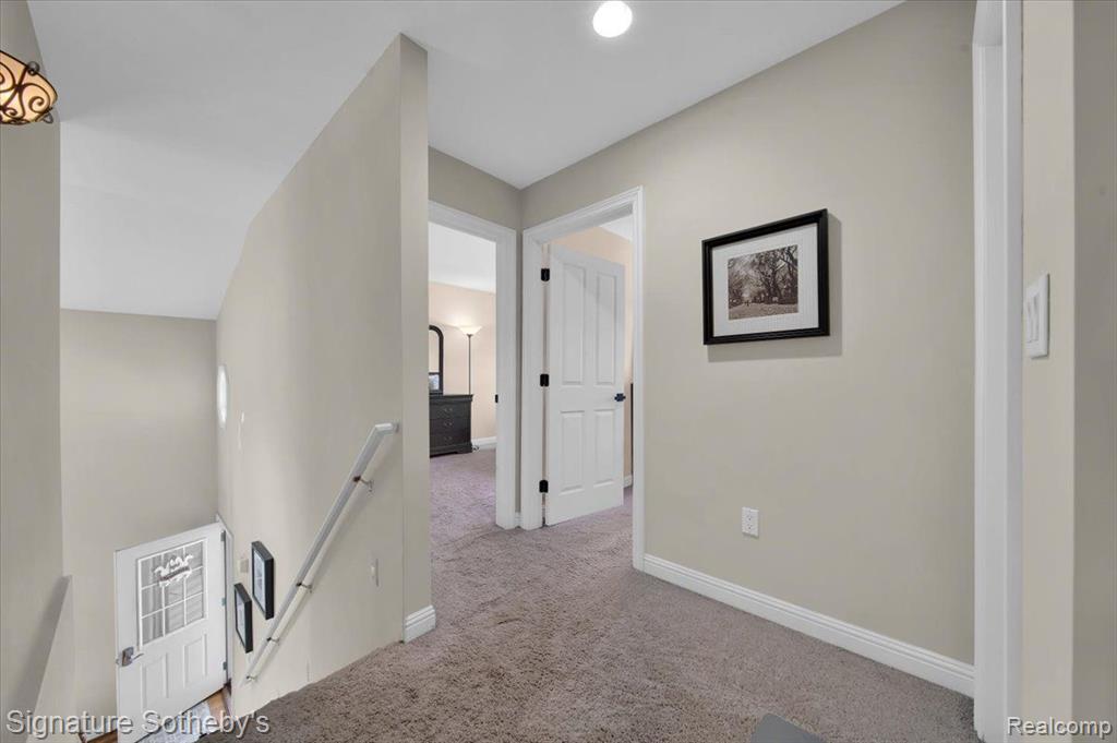 922 SYMES Avenue, Royal Oak, MI 48067 — Photo 15