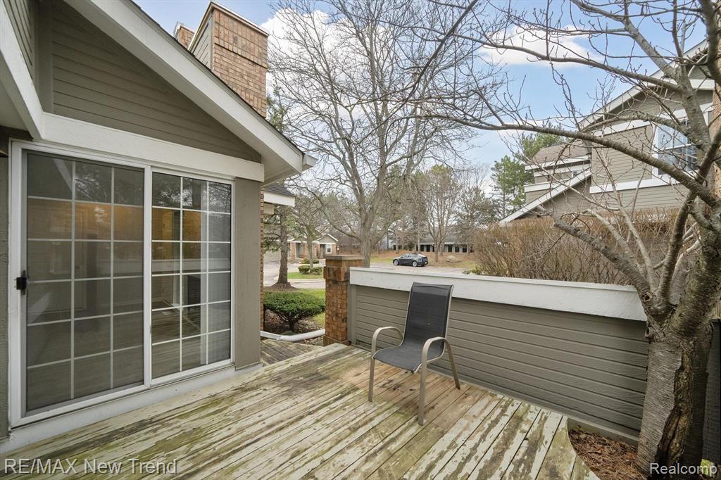 6641 HEARTHSIDE Court, West Bloomfield, MI — Photo 32
