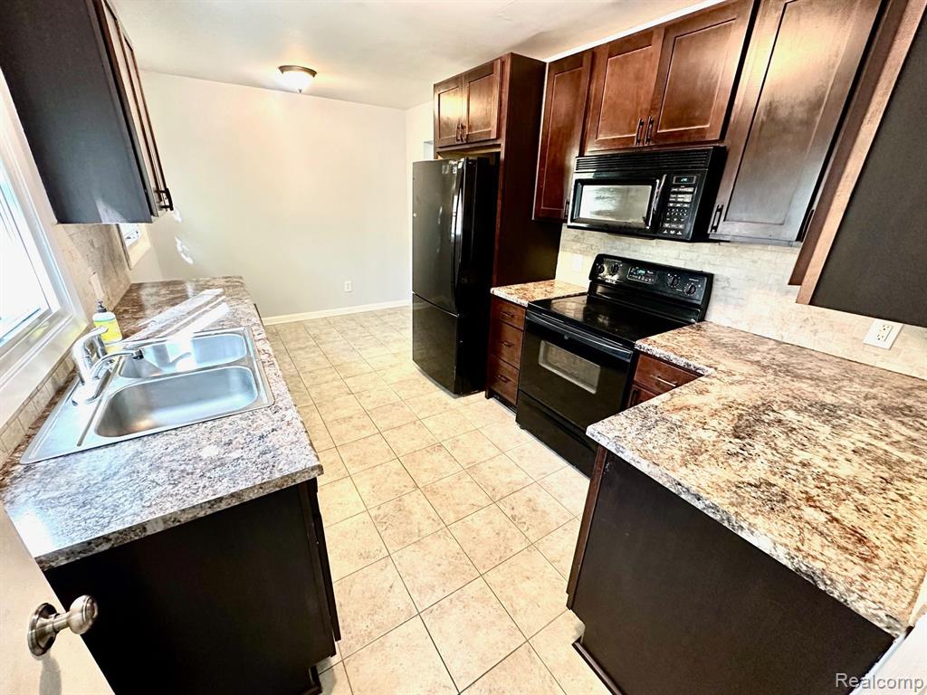 1330 PARKWOOD Avenue, Ypsilanti, MI 48198 — Photo 5