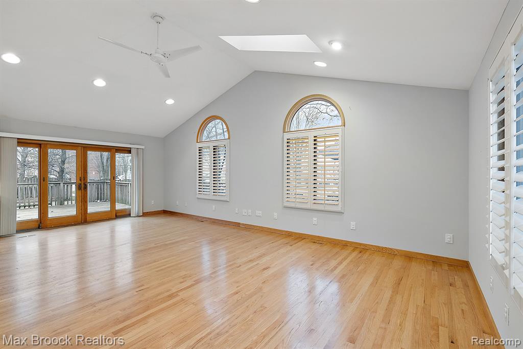 810 CHESTNUT Street, Birmingham, MI 48009 — Photo 8