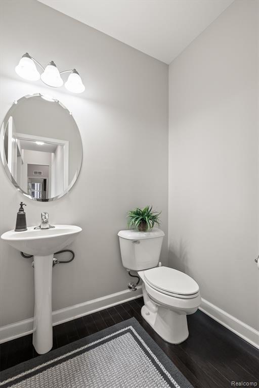 4882 E Stonegate Circle, Lake Orion, MI — Photo 22