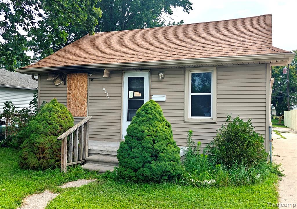 6935 Oldham Street, Taylor, MI 48180 — front exterior