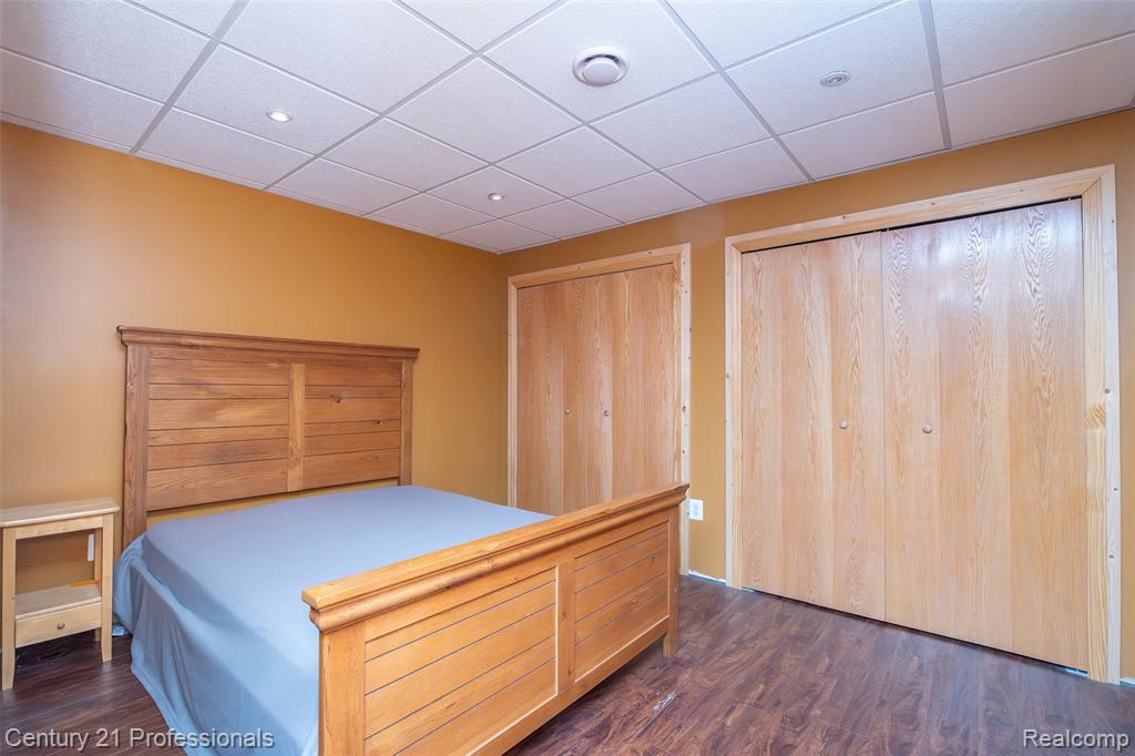 6591 Windiate Road, Waterford, MI 48329 — Photo 34