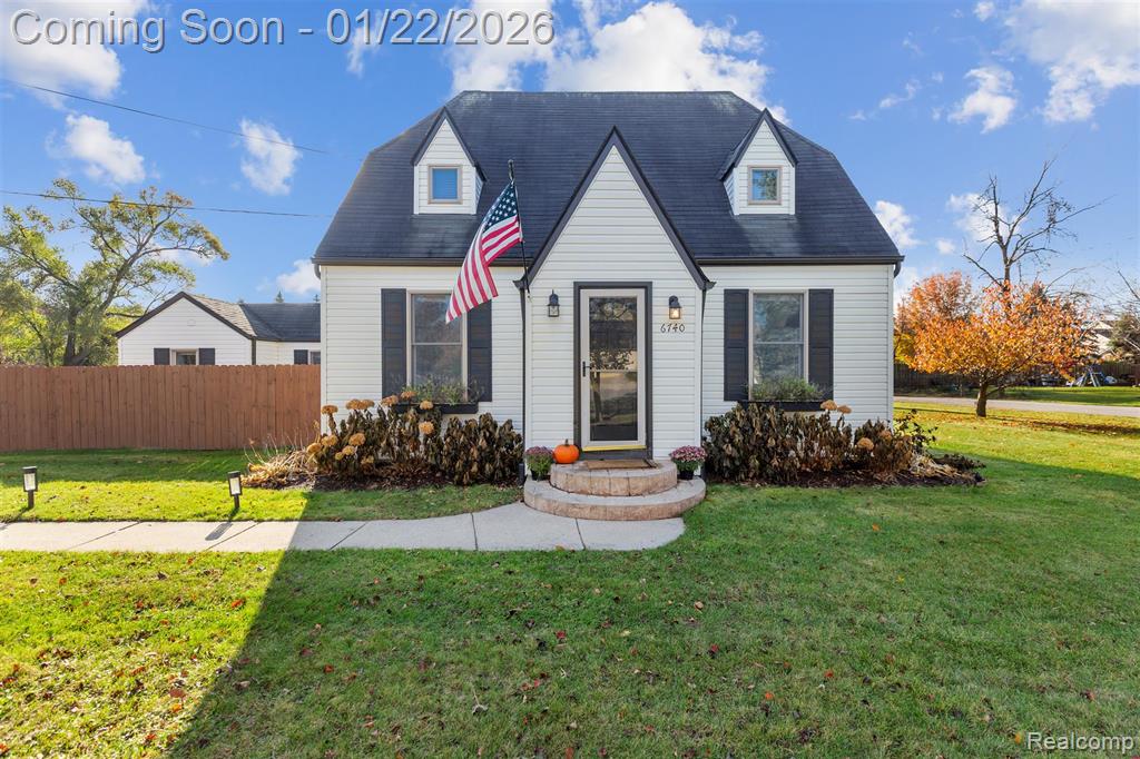6740 Barabeau Drive, Troy, MI 48085 — Photo 31
