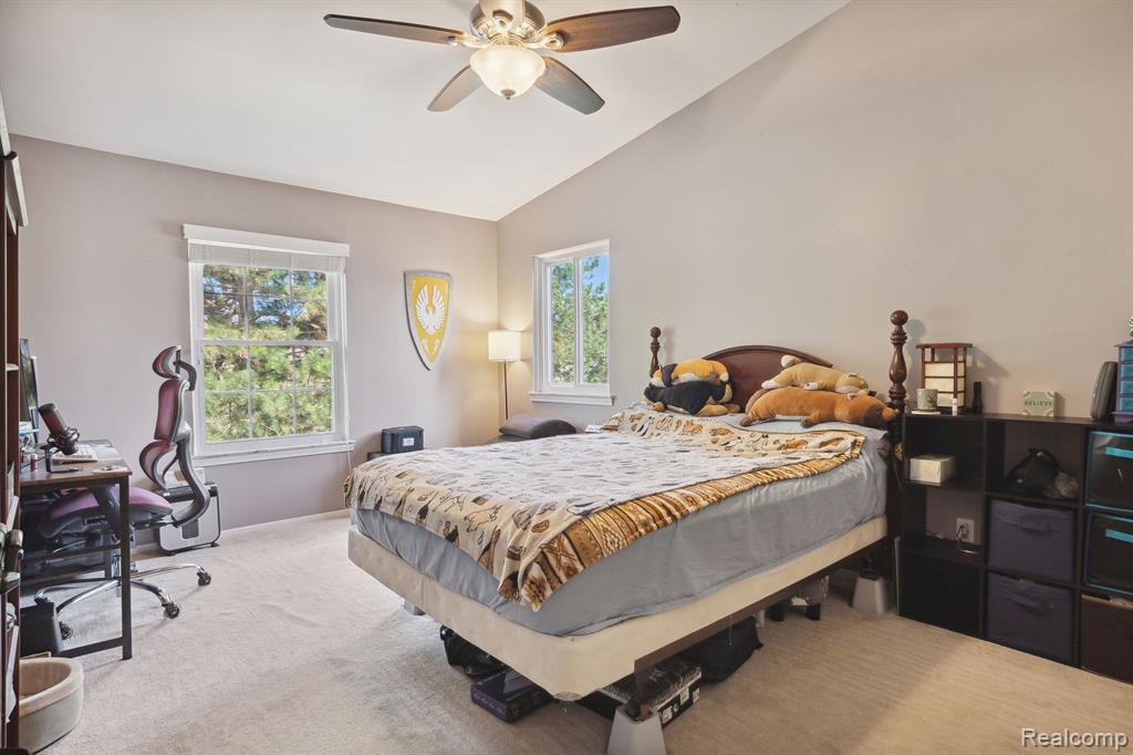 22040 EDGEWATER, Novi, MI — Photo 29