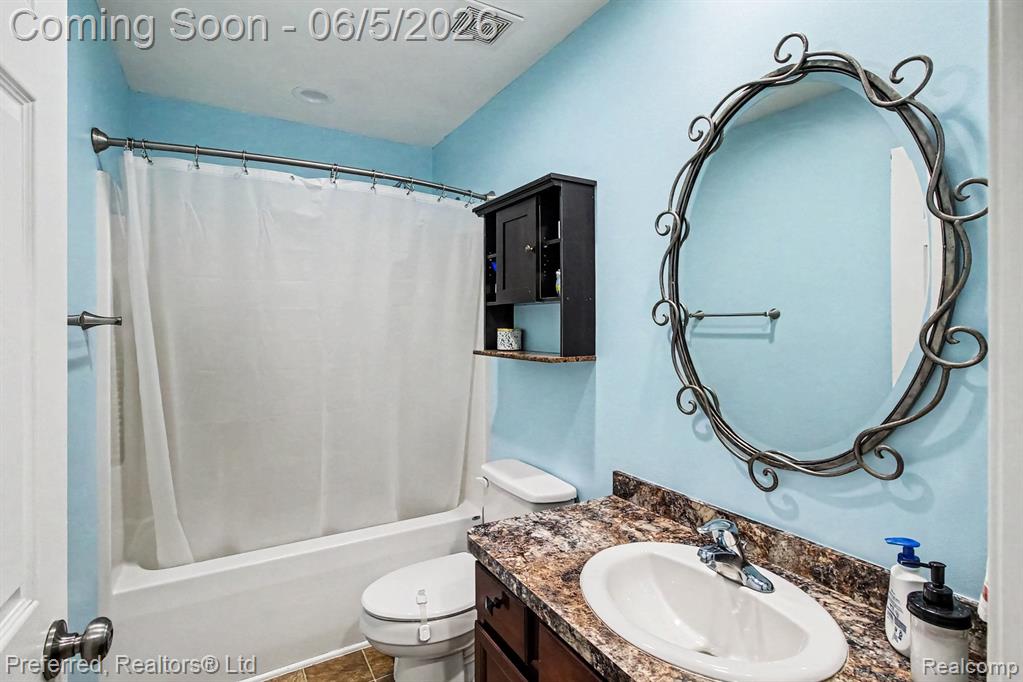 6366 Dutcher Road, Howell, MI 48843 — Photo 27