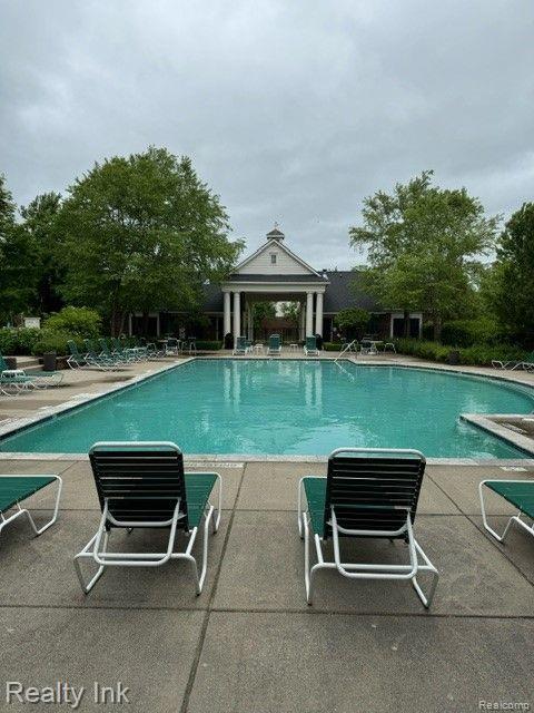 8205 ALEXA Drive, Walled Lake, MI 48390 — Photo 17