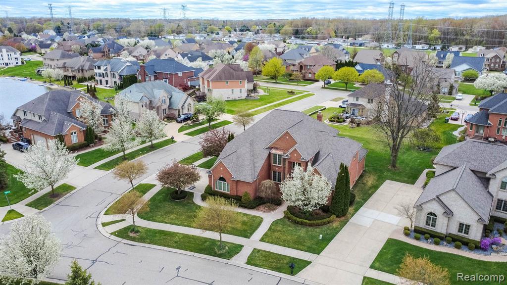 49759 Lakebridge Drive, Shelby Twp, MI 48315 — Photo 60