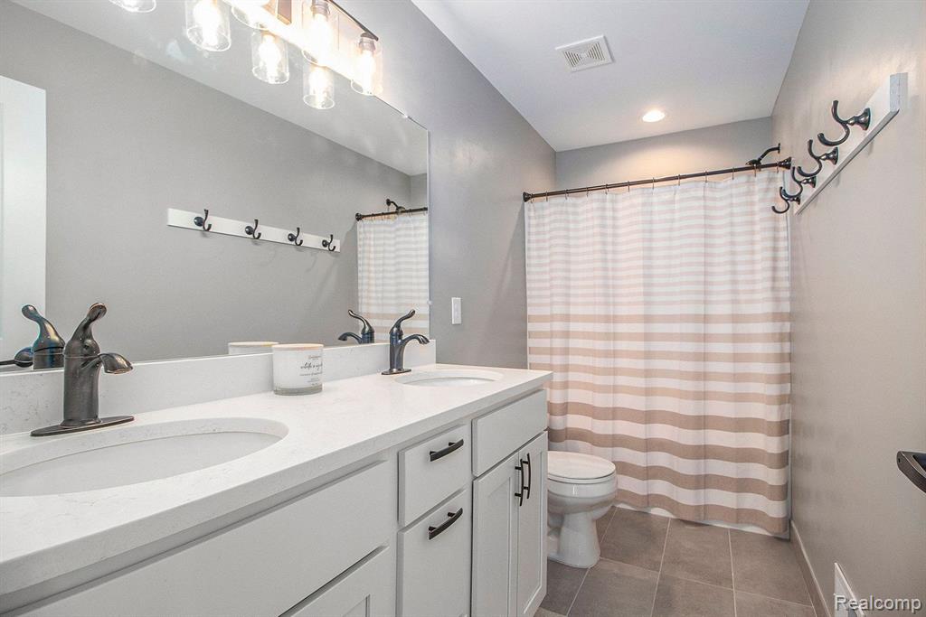 6372 HAWTHORNE Avenue, Ypsilanti, MI 48197 — Photo 18