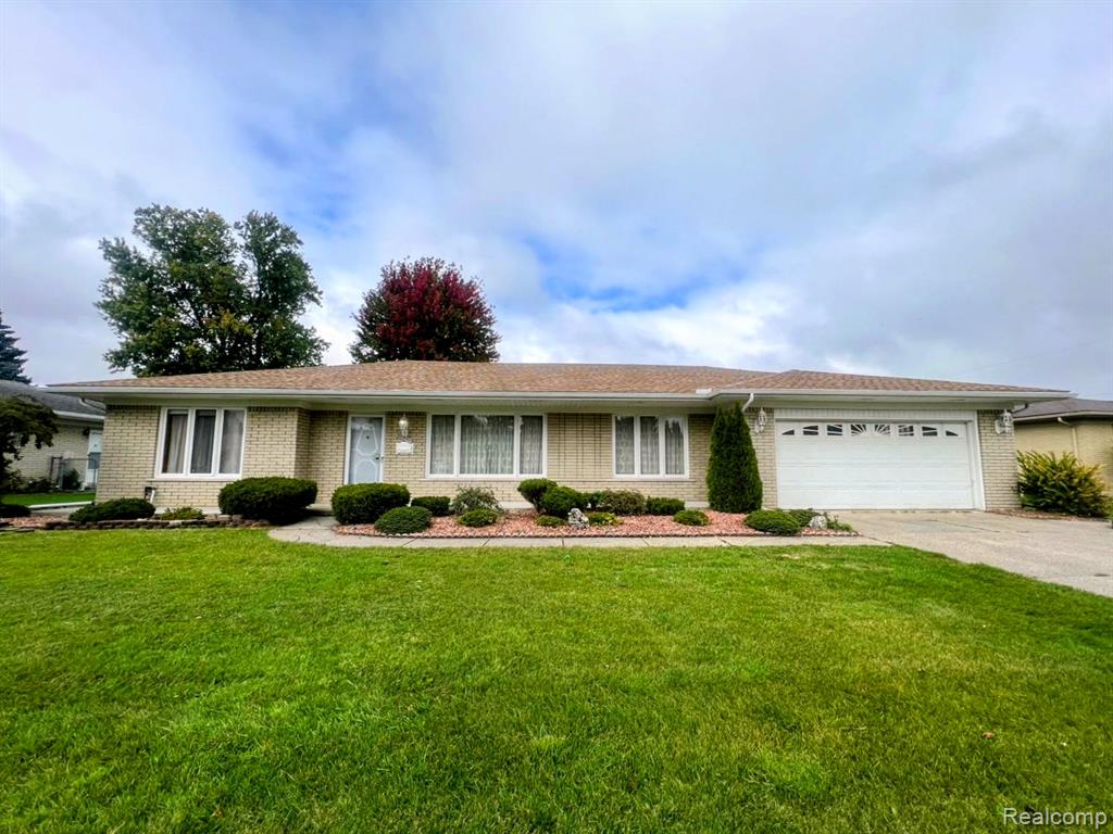 11571 Murthum Avenue, Warren, MI 48093
