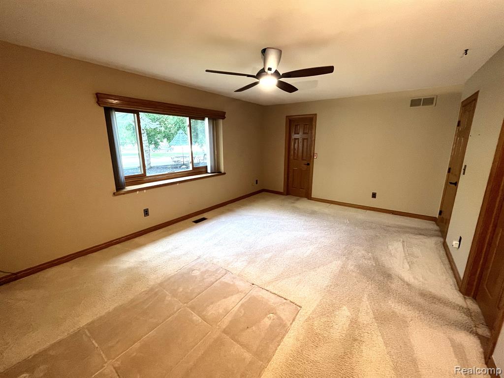55799 SHELBY Road, Shelby Twp, MI 48316 — Photo 15