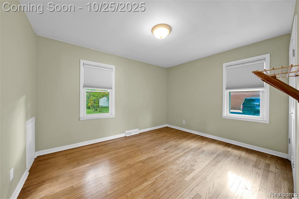 4073 Silver Birch Drive, Waterford, MI 48329 — Photo 9