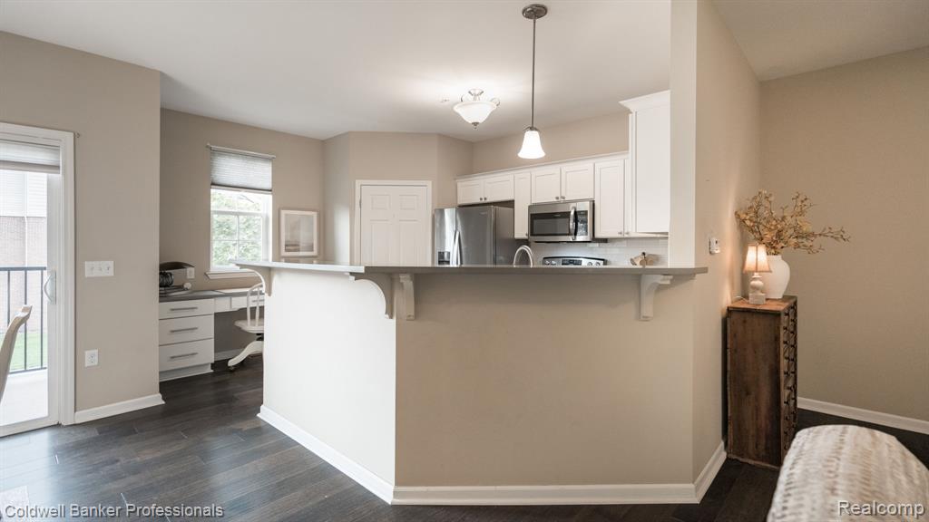 5656 Flagstaff Pines Dr, Shelby Twp, MI 48317 — Photo 6