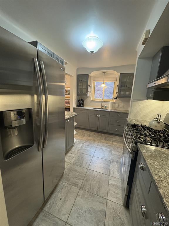 409 Belanger Street, Grosse Pointe Farms, MI 48326 — Photo 13