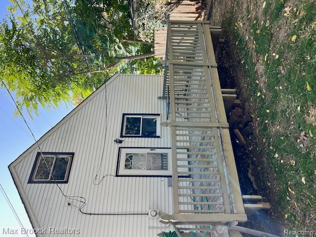 727 E Madge Avenue, Hazel Park, MI 48030 — Photo 6