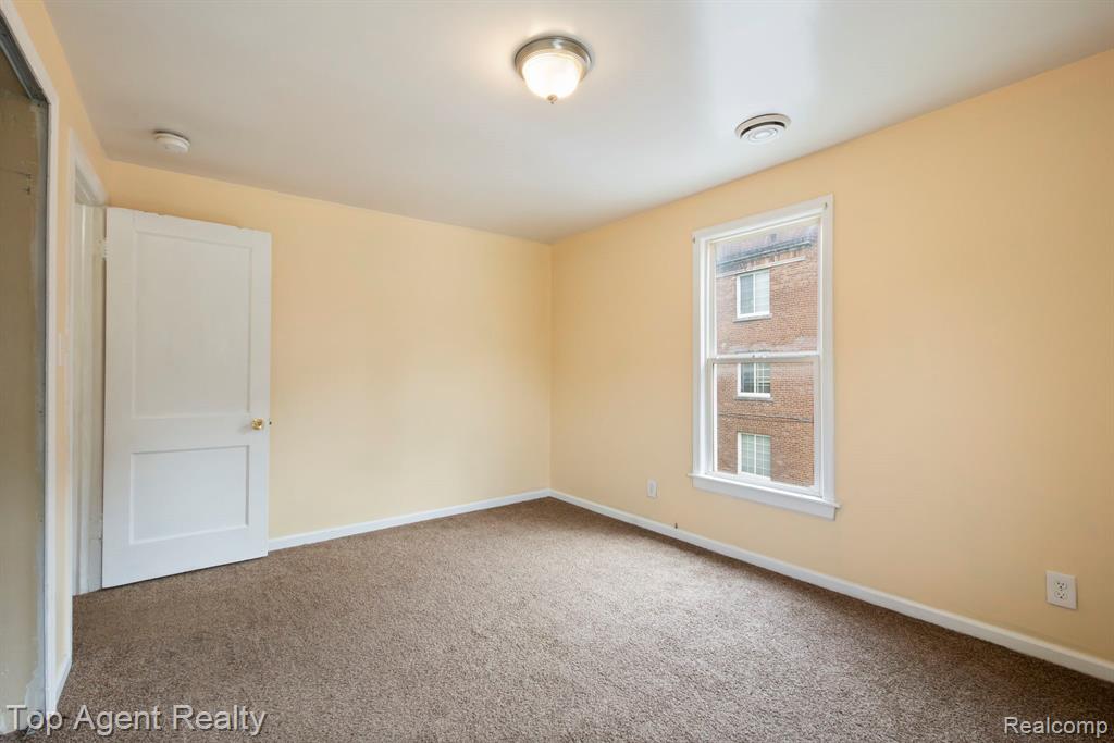 50 Henderson Street, Pontiac, MI 48341 — Photo 26