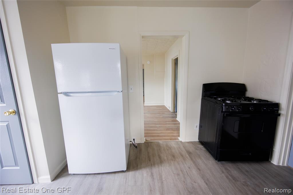 8242 Maxwell Avenue, Warren, MI 48089 — Photo 28