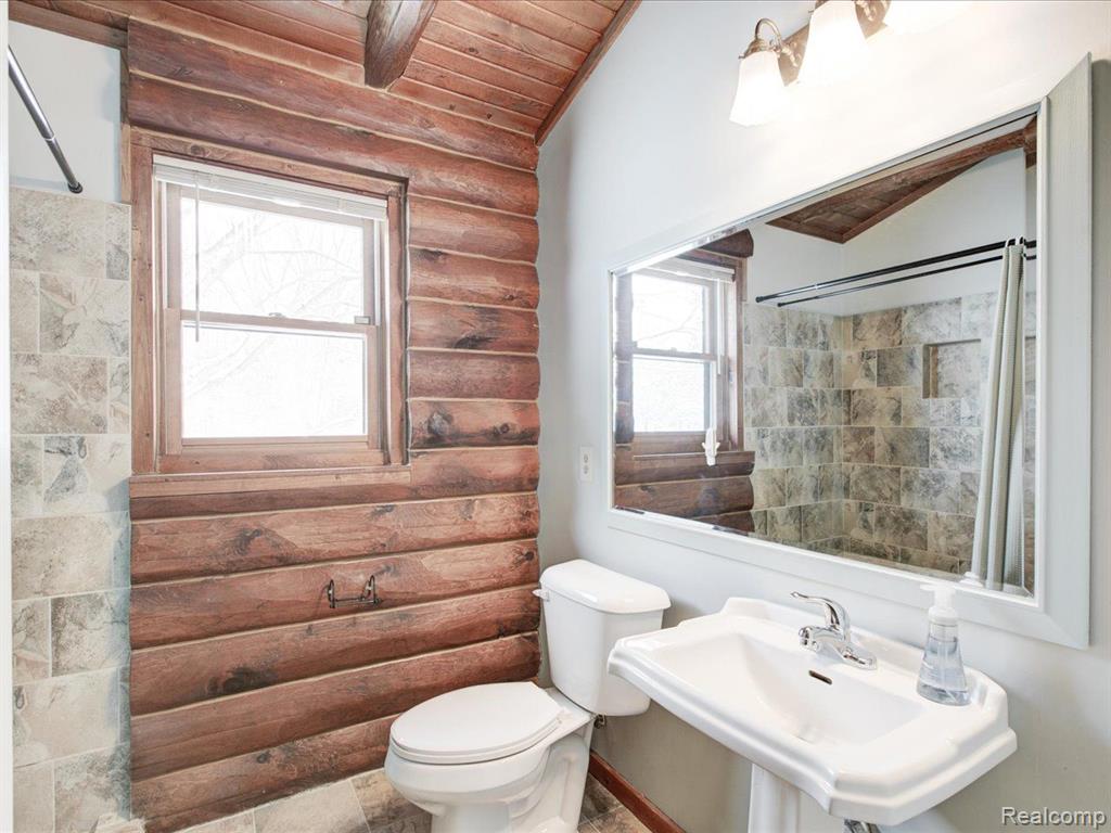 6613 BLACK RIVER Drive, Grant, MI 48032 — Photo 32