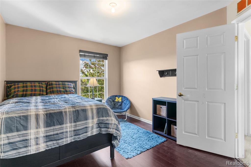 6241 Sapphire Court, Grand Blanc, MI 48439 — Photo 35