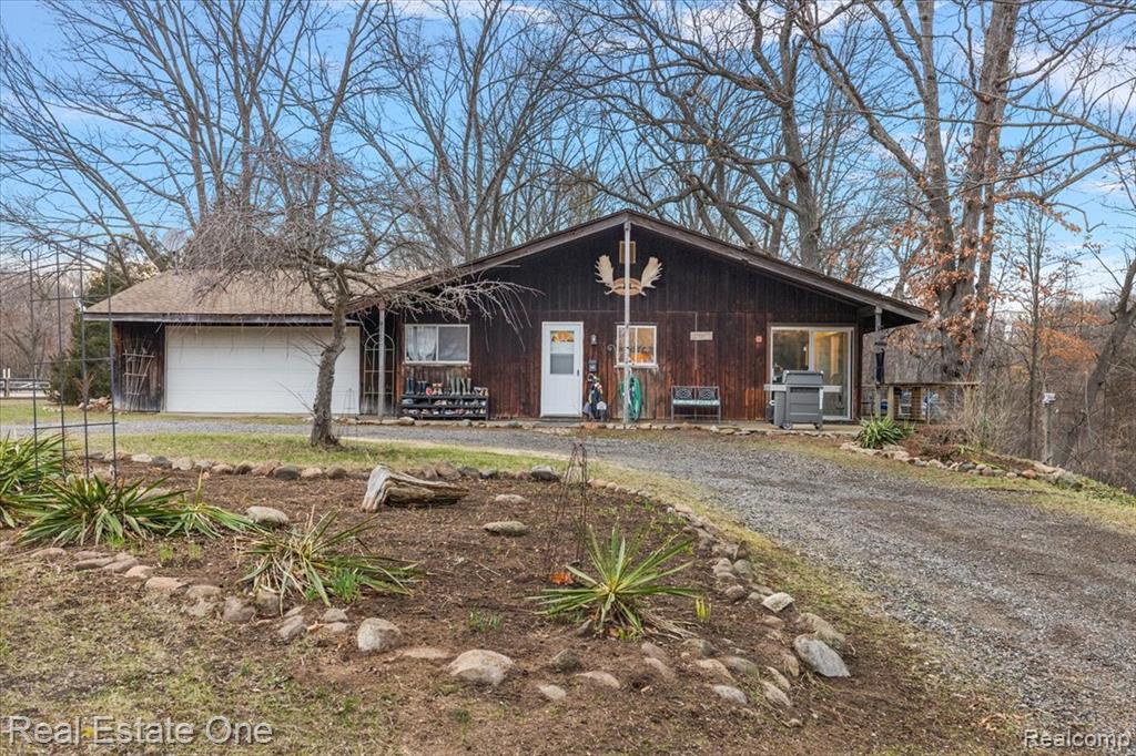 1050 Oxbow Lake Road, White Lake, MI — Photo 13