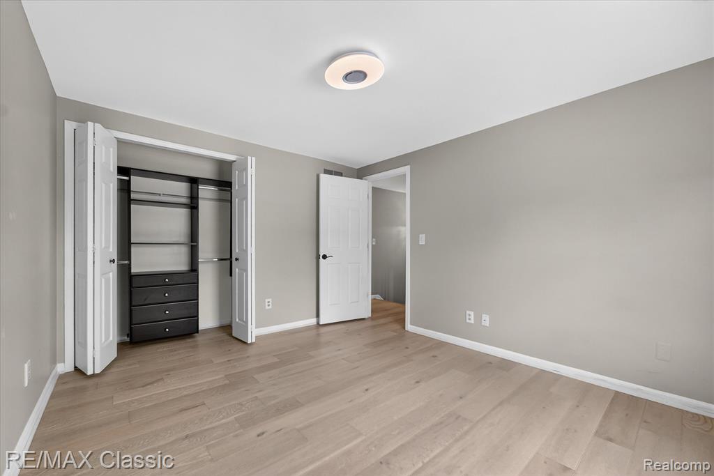 9377 Pineview Drive, Plymouth, MI 48170 — Photo 31
