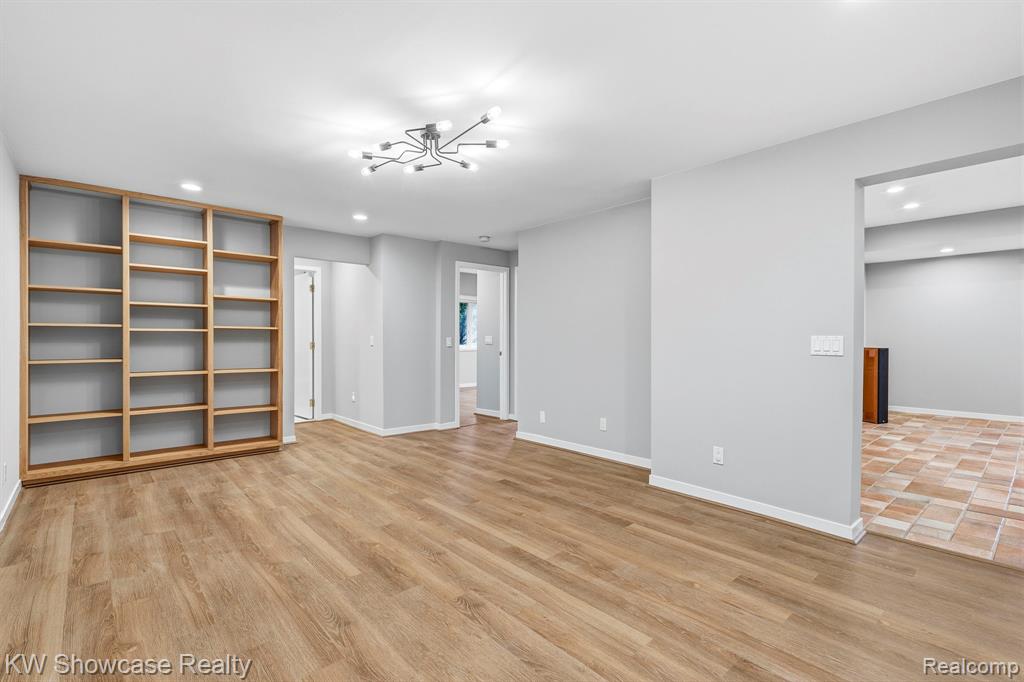 1539 Wandrei Court, Commerce Twp, MI 48382 — Photo 49