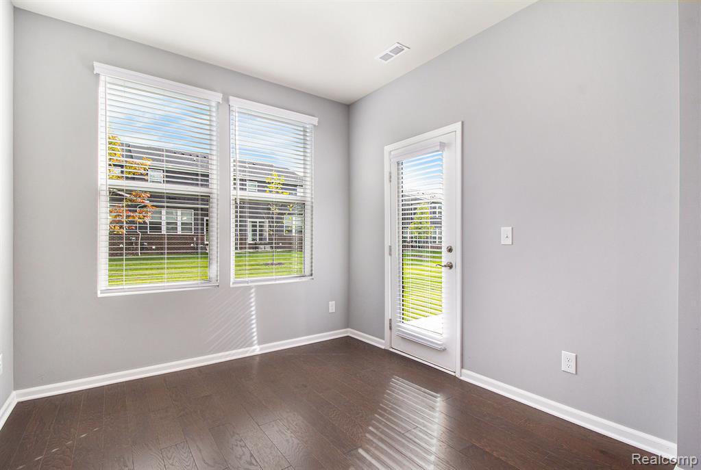4759 Glenora Drive, Lake Orion, MI — Photo 12