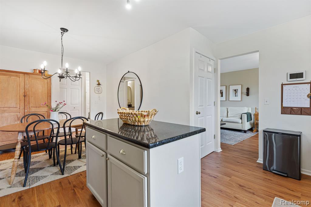 4051 SARAH ANN Drive, Canton, MI 48188 — Photo 16