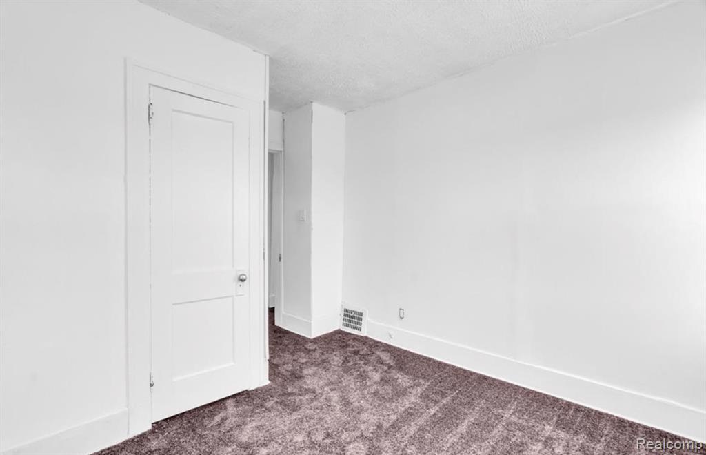 5573 Montclair Street, Detroit, MI 48213 — Photo 35