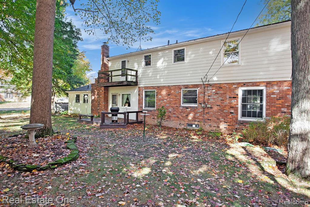 5593 Northcote, West Bloomfield, MI — Photo 27