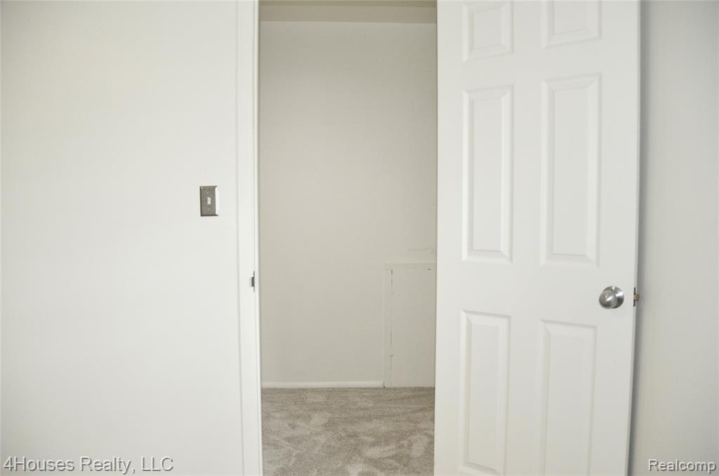 737 E Fox Hills Drive, 180, Bloomfield Hills, MI 48304 — Photo 16
