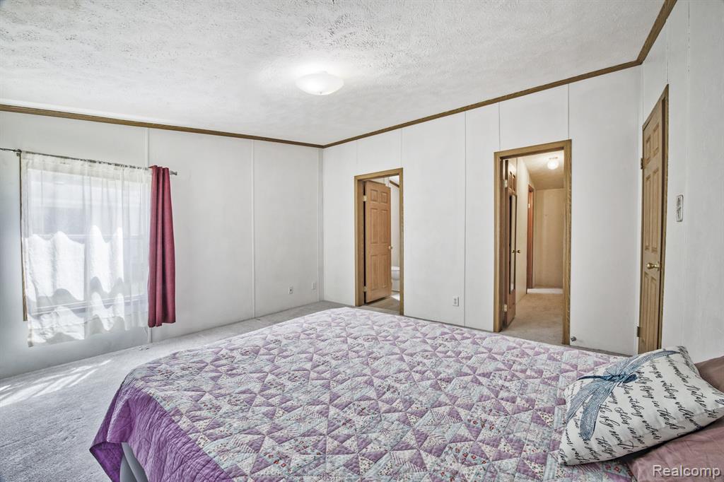 917 E HOADLEY Street, MI 49802 — Photo 32