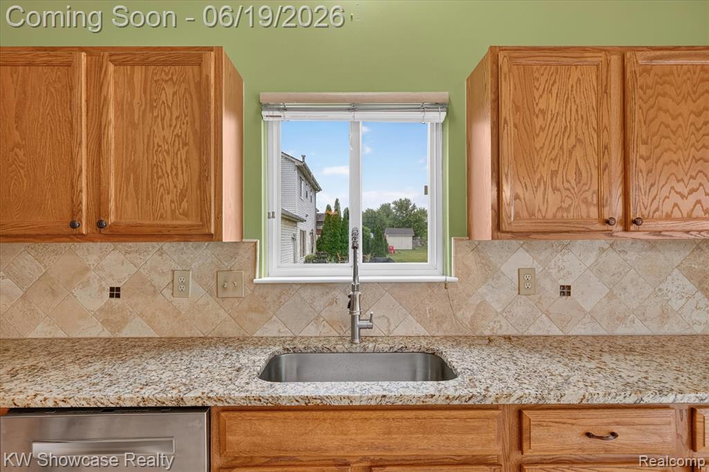 8196 Loon Lane, Grand Blanc, MI 48439 — Photo 15