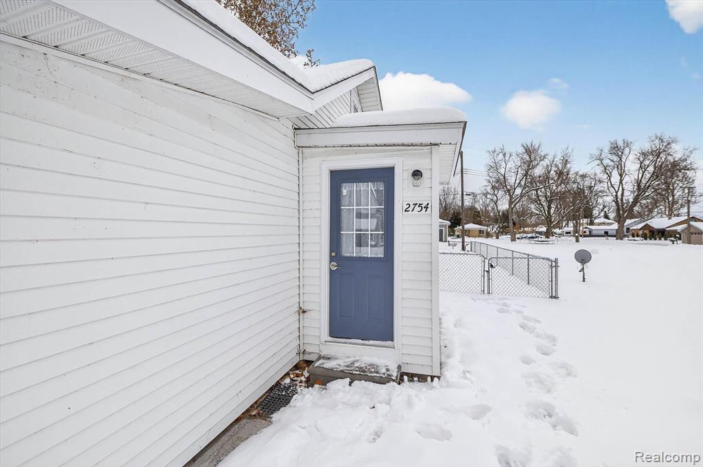 2754 Fishermans Drive, Highland, MI 48356 — Photo 5