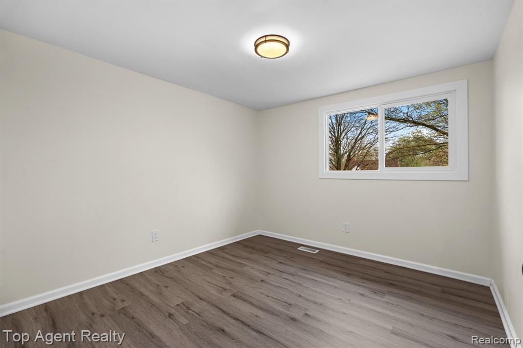 14840 Artesian Street, Detroit, MI 48223 — Photo 20