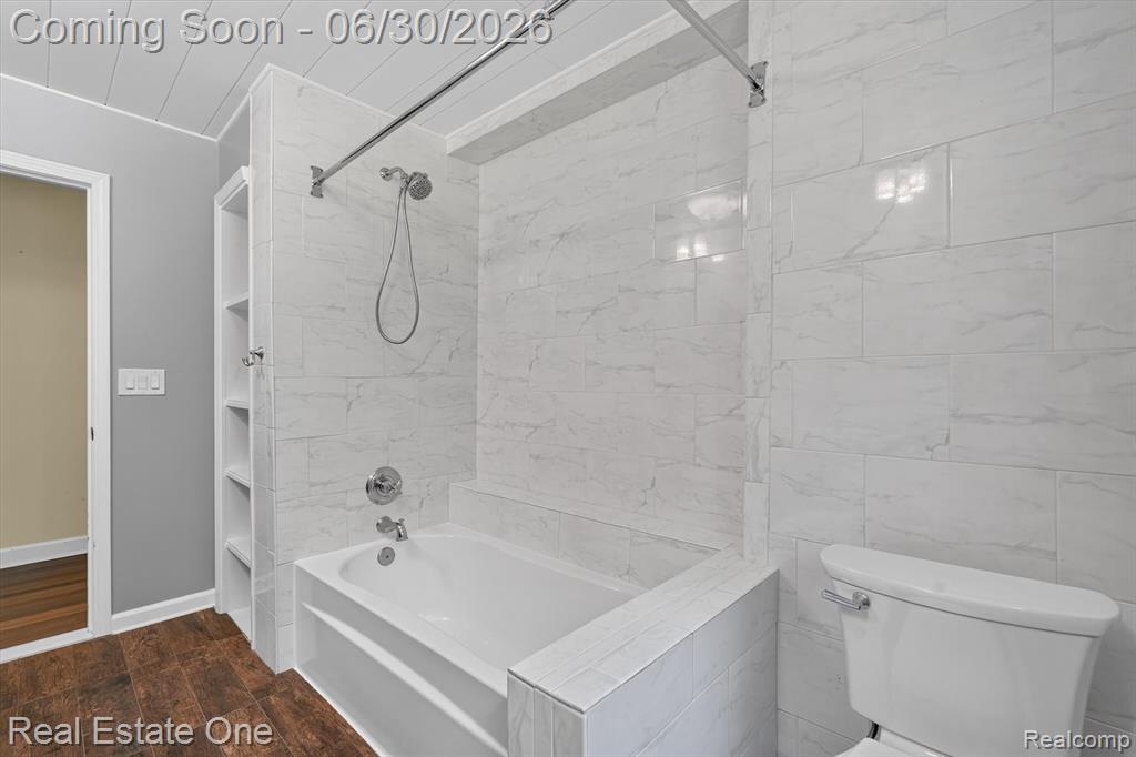 904 N Park Street, Highland, MI 48356 — Photo 28