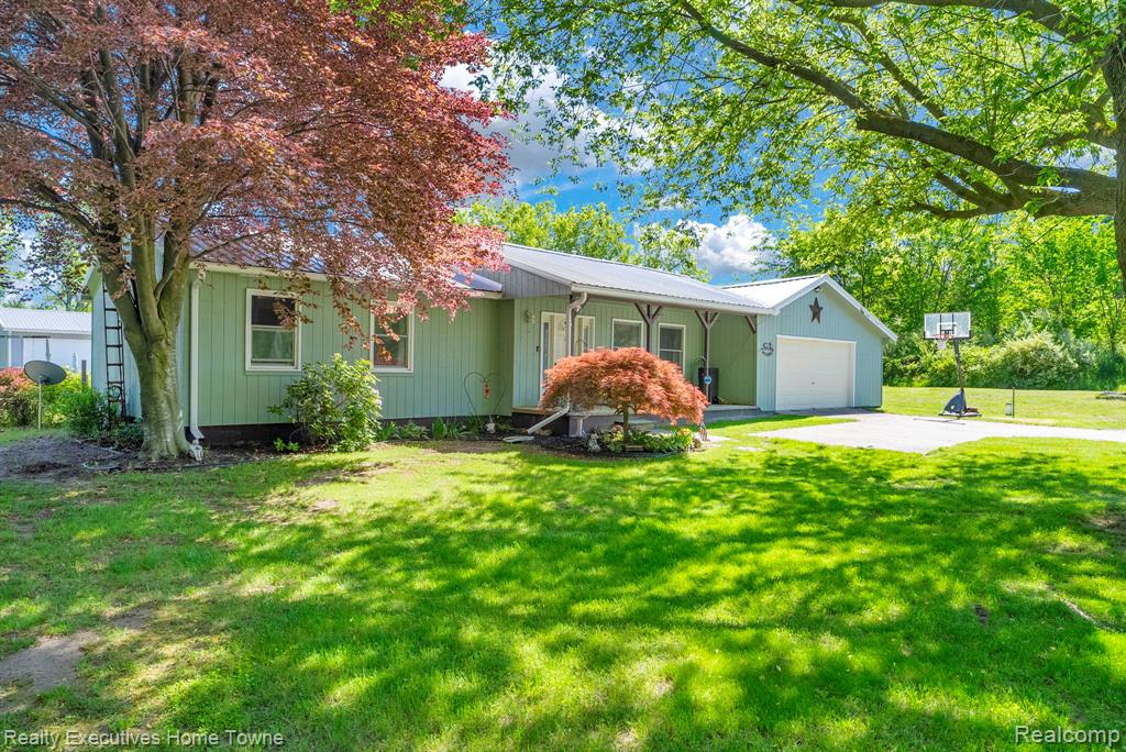 6560 Roach Rd Road, Lexington, MI 48450 — Photo 3
