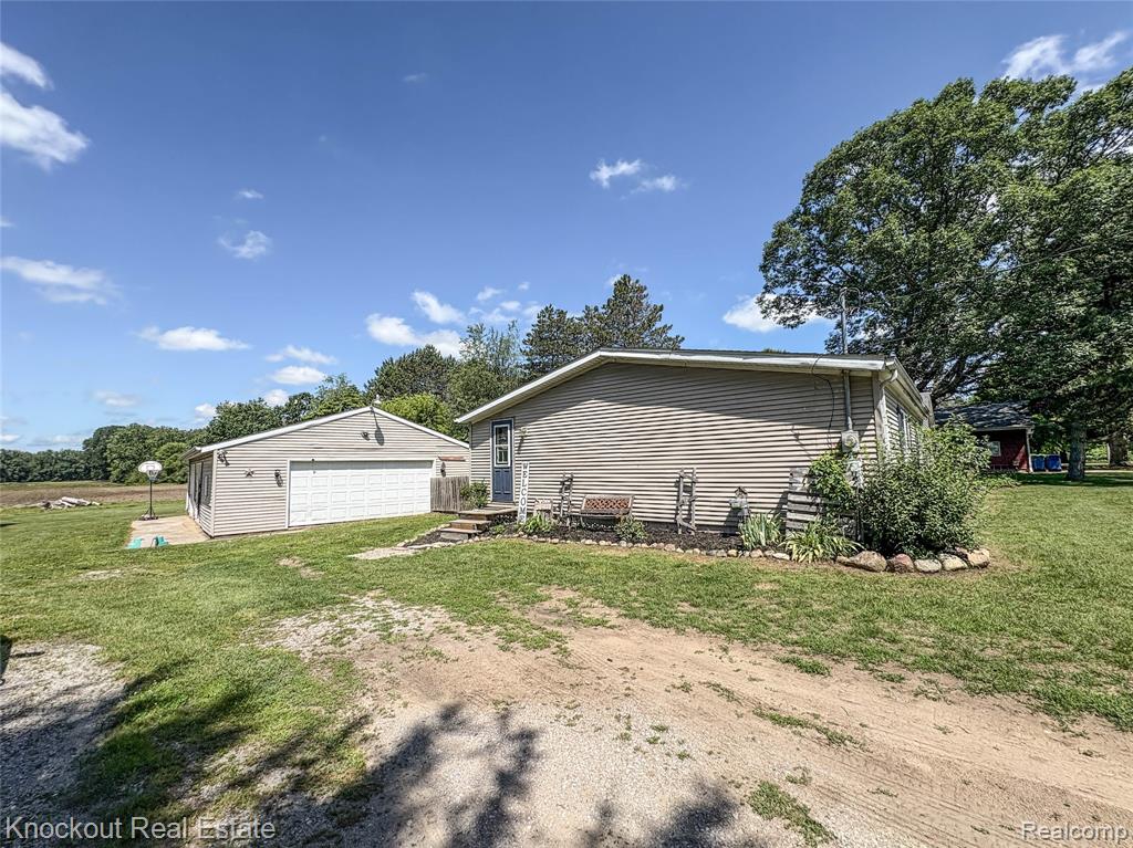 7760 Bell Road, Birch Run, MI 48415 — Photo 66