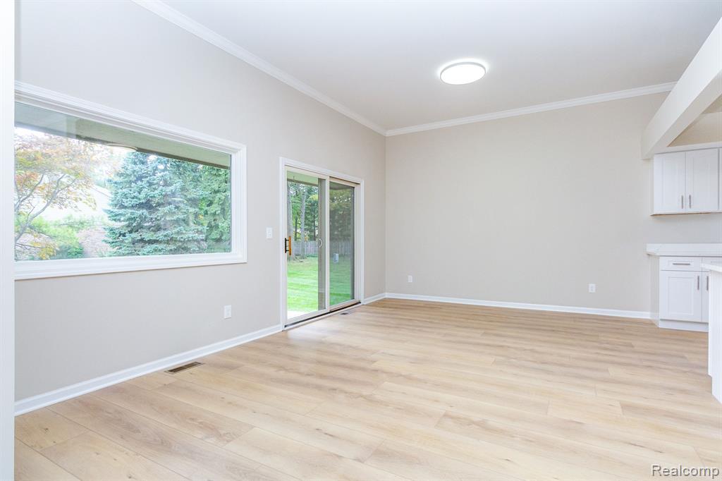 4426 GLENOAKS, Warren, MI 48092 — Photo 5