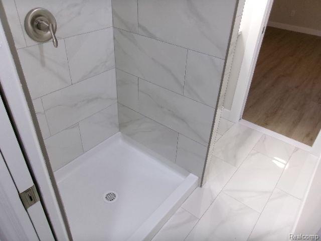6586 WALDON GLENS, Clarkston, MI — Photo 31