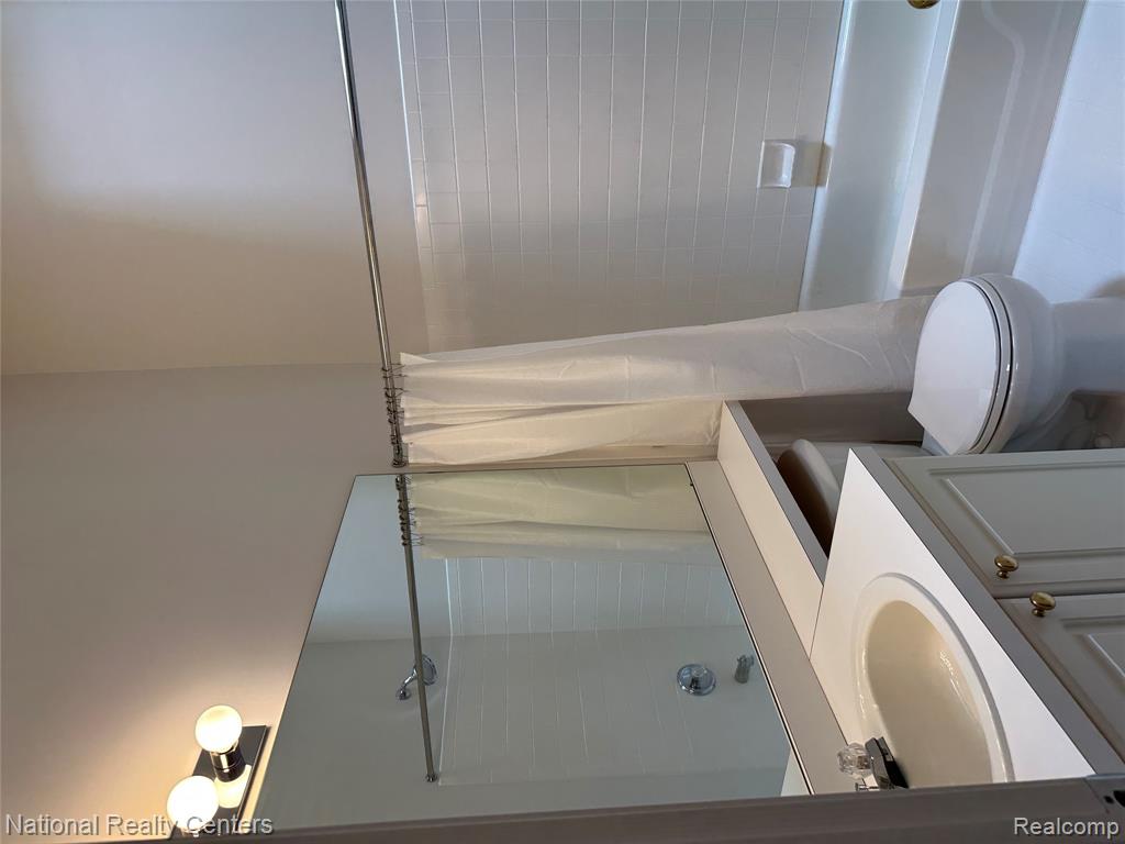 49627 Draper Circle, Plymouth, MI 48170 — Photo 17