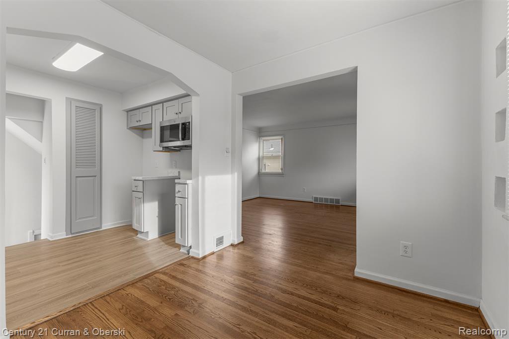 7609 Stout, Detroit, MI 48228 — Photo 10