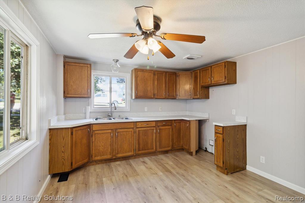 6685 BRUSH Street, North Branch, MI 48461 — Photo 8
