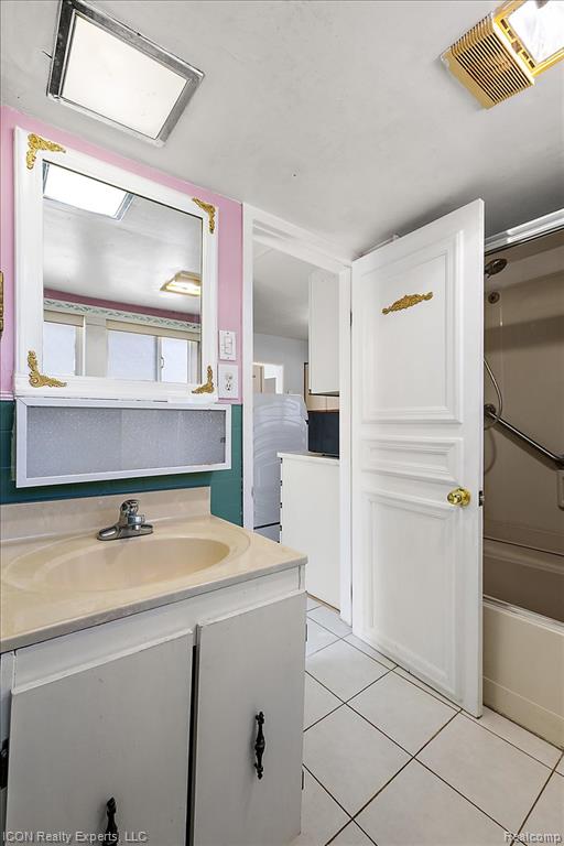 1801 Beechcroft Street, Keego Harbor, MI 48320 — Photo 27