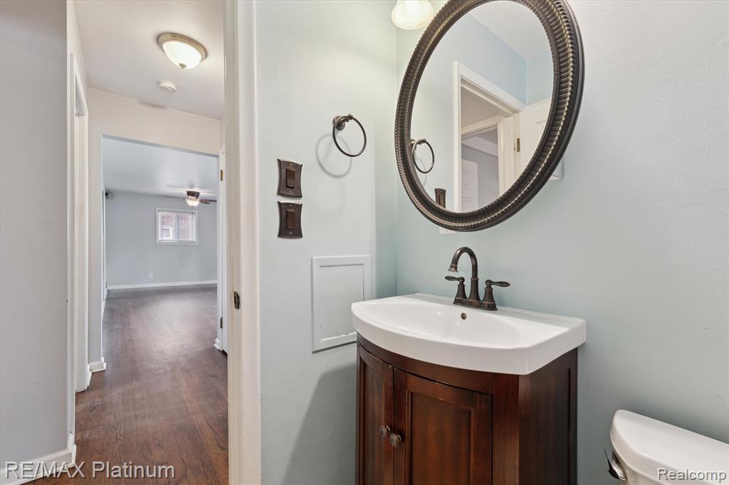 8685 Terri Drive, Westland, MI — Photo 20