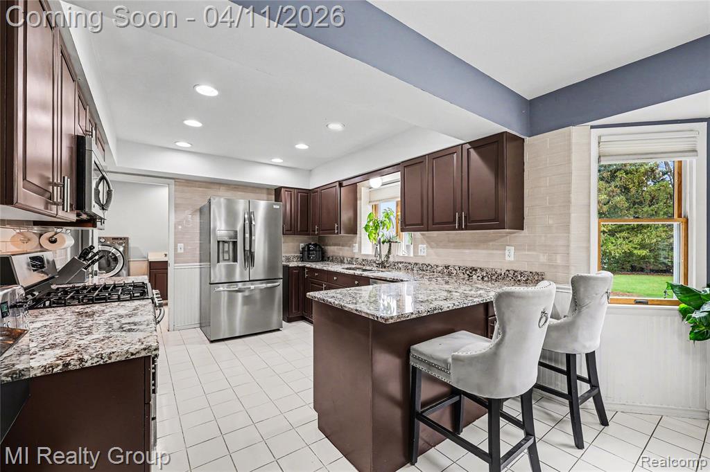 643 Heim Court, Almont, MI 48003 — Photo 9