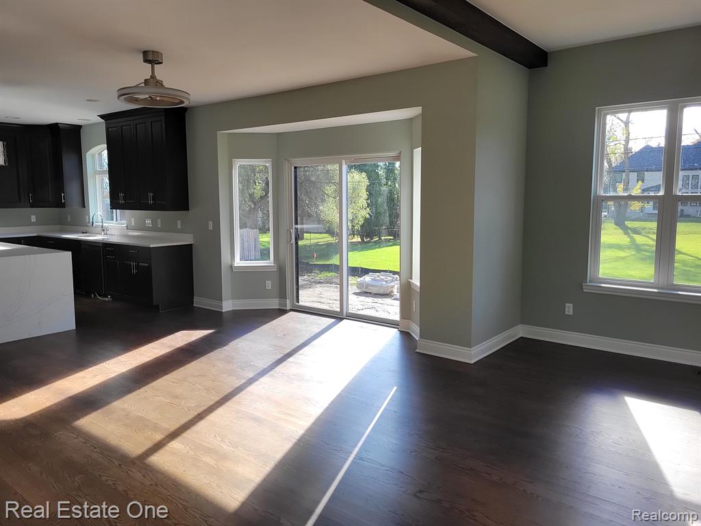 25 FLORENCE Drive, Troy, MI 48098 — Photo 11
