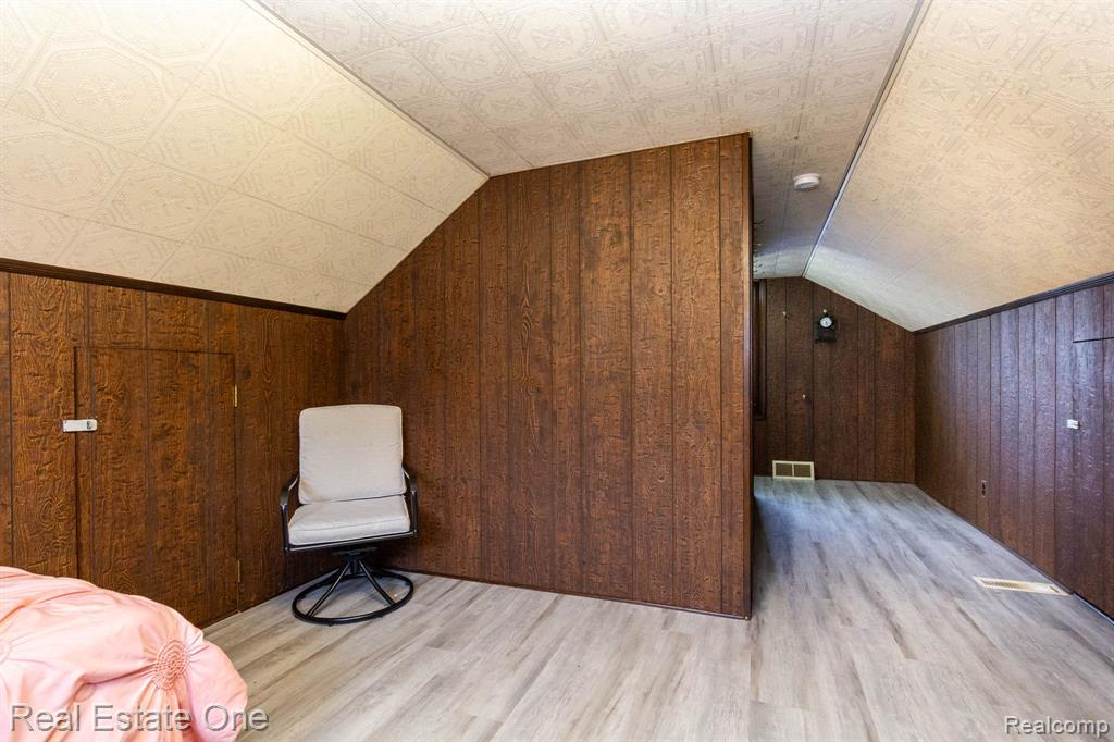 1977 Markese Avenue, Lincoln Park, MI 48146 — Photo 26