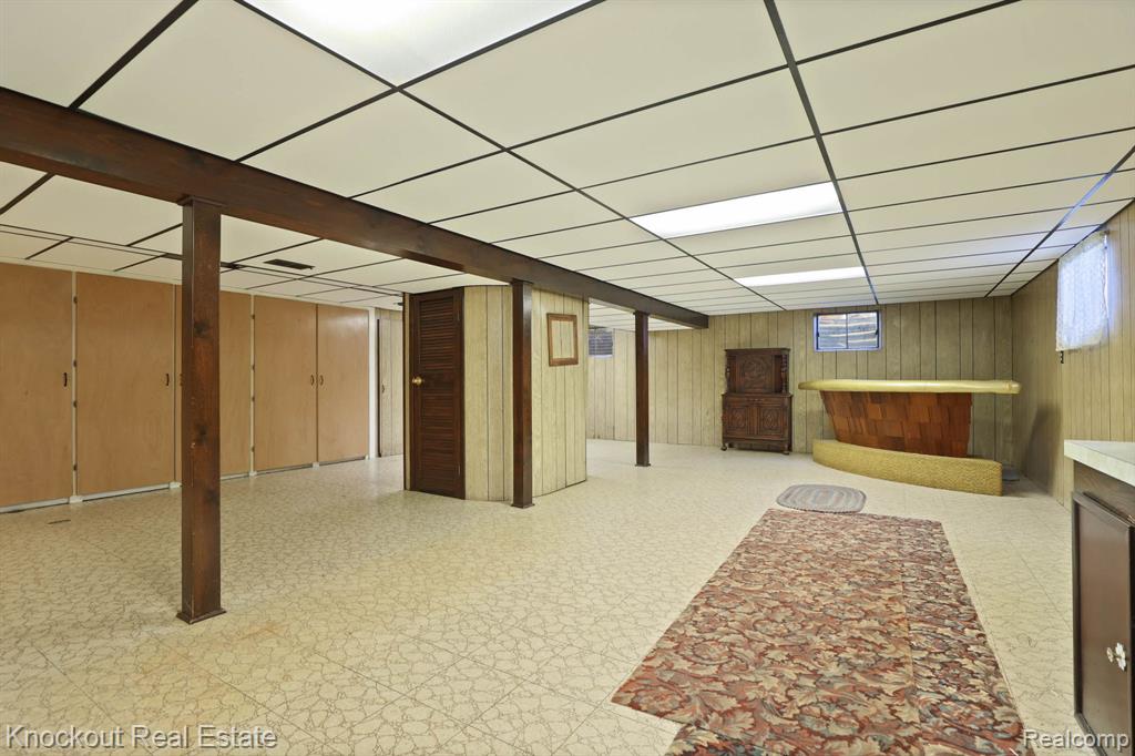 409 FRANCONIAN Drive E, Frankenmuth, MI 48734 — Photo 28